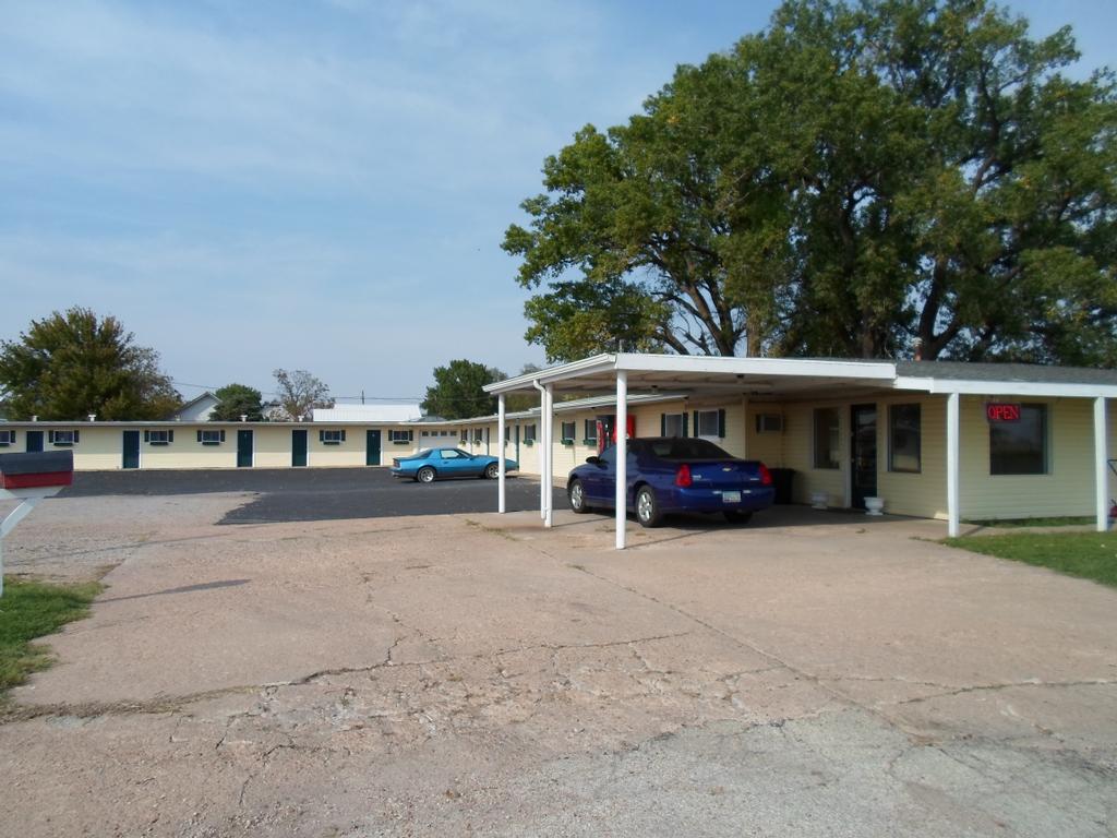 The Stafford Inn Stafford KS 67578 6202345232 Hotels & Motels